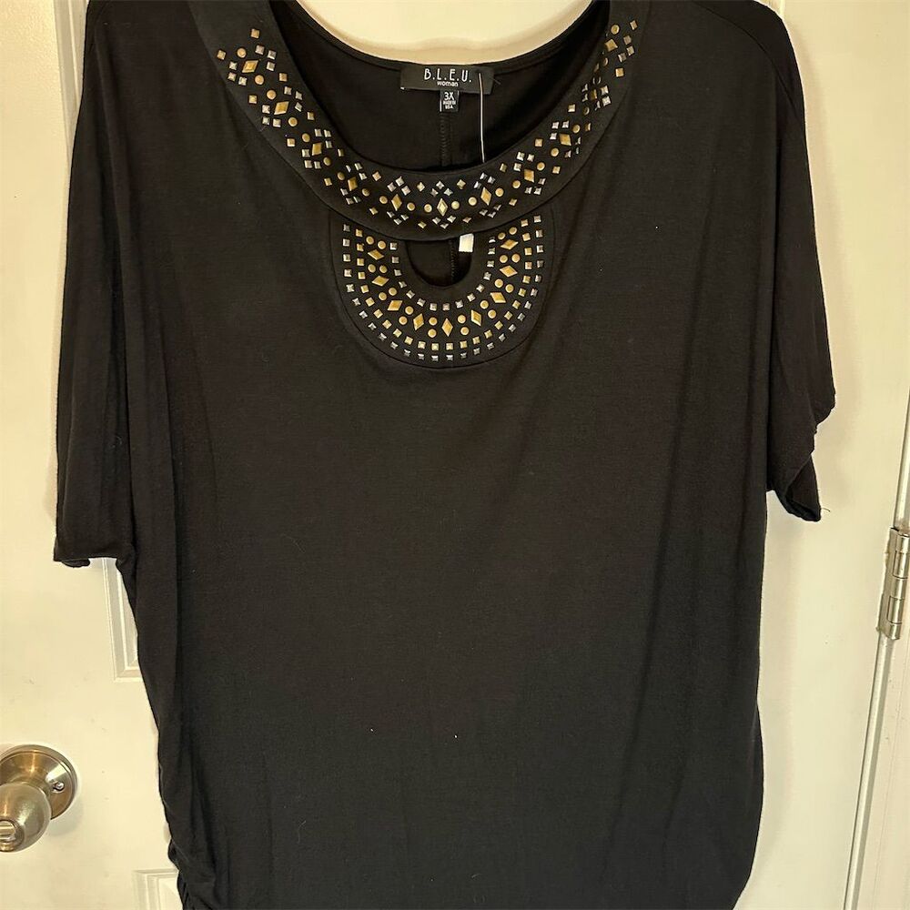 B.L.E.U. Women's 3XL Black Embellished Neckline Blouse Short Sleeve Casual EUC